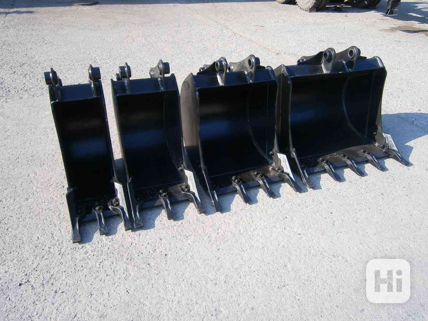 Podkopová lžíce JCB - 3CX, 4CX, 86C-1, 85Z-1, ... - foto 1