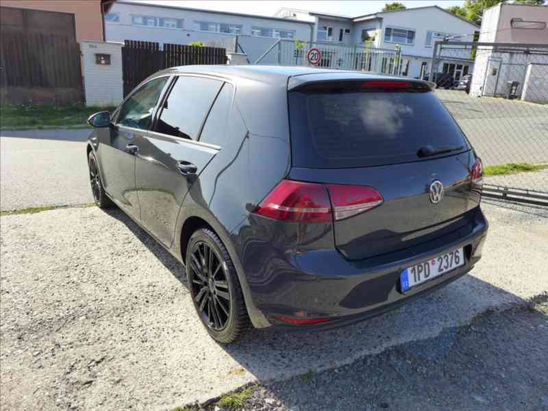 Volkswagen Golf 1,2 TSI DIGI KLIMA, 1.MAJITEL - foto 4