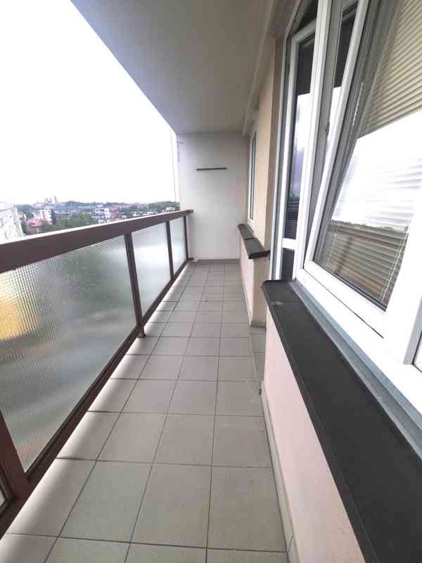 Hradec Králové - Pronájem bytu 1+kk s lodžií - foto 6