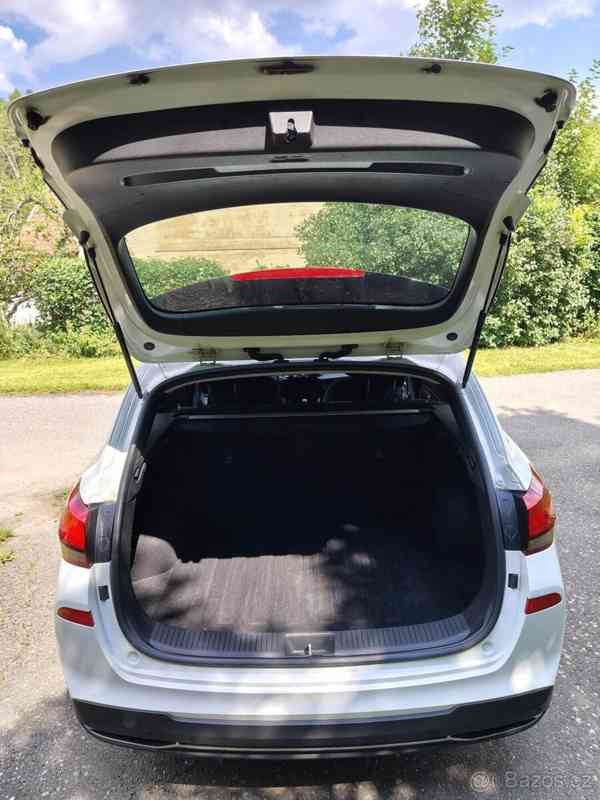 Hyundai i30 1,0   T-GDI,automat,2022,58k,1. maj. - foto 10