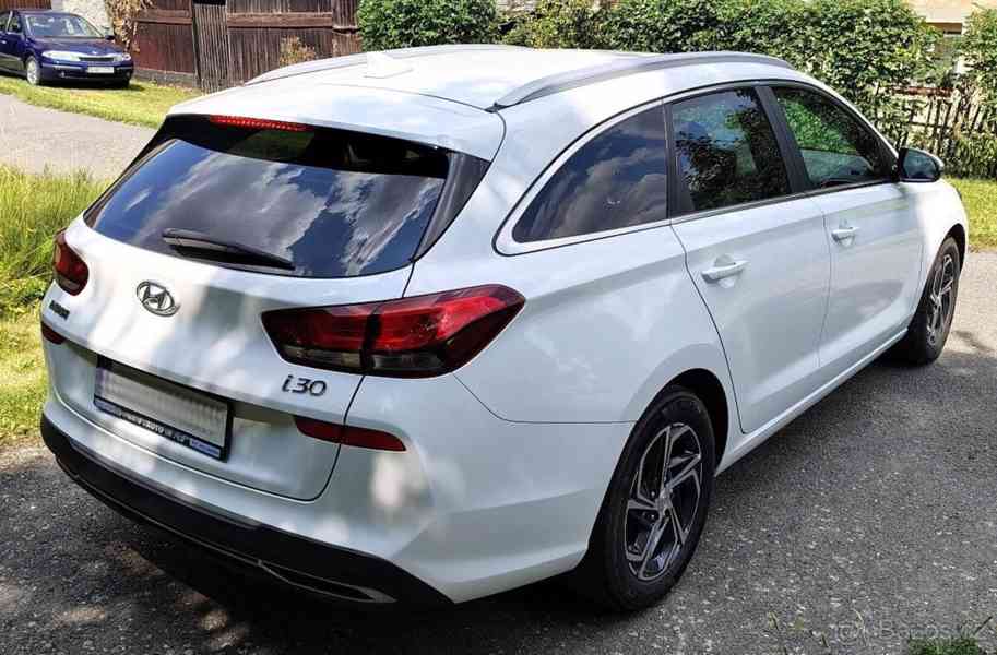 Hyundai i30 1,0   T-GDI,automat,2022,58k,1. maj. - foto 6