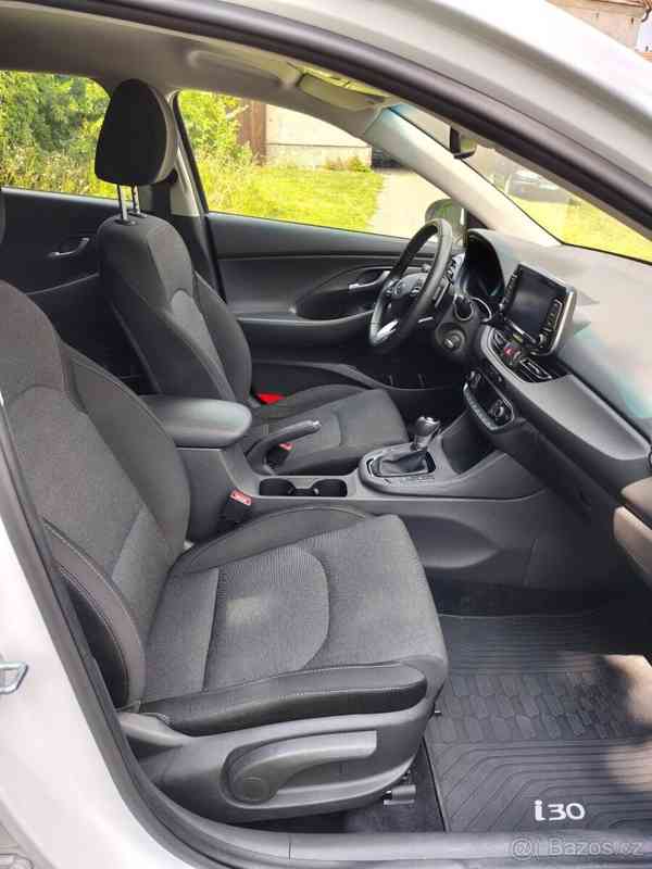Hyundai i30 1,0   T-GDI,automat,2022,58k,1. maj. - foto 14