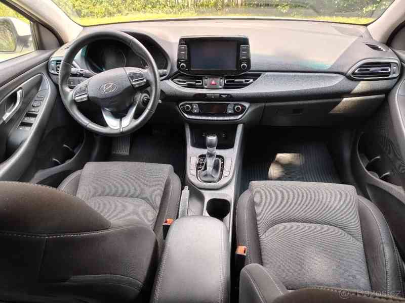 Hyundai i30 1,0   T-GDI,automat,2022,58k,1. maj. - foto 16