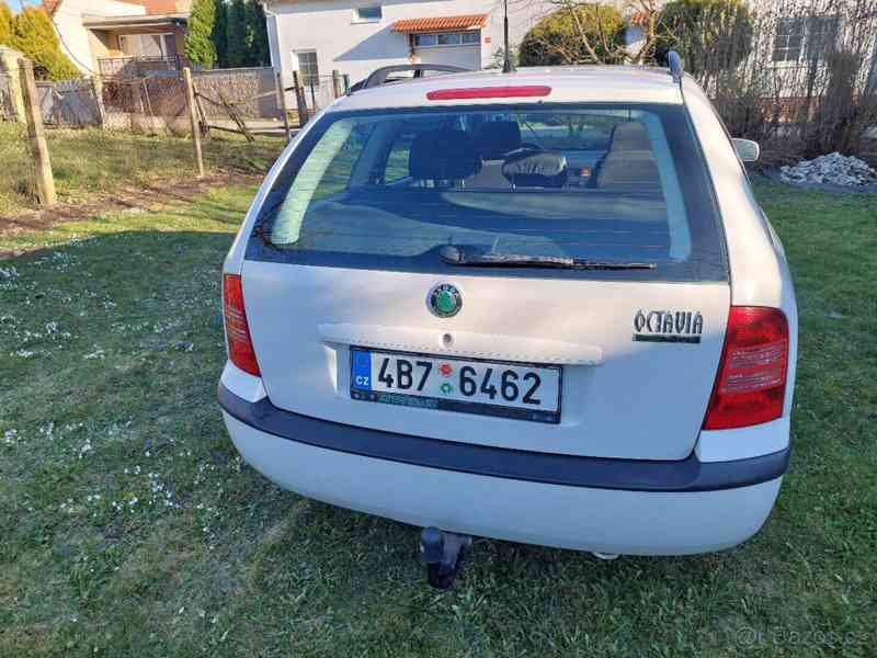 Škoda Octavia Combi Tour 1.6 MPI - foto 2
