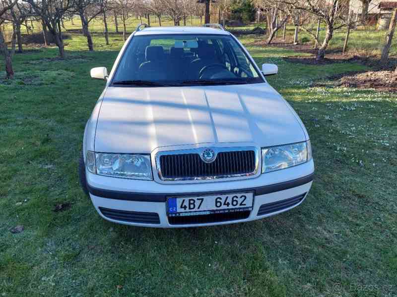 Škoda Octavia Combi Tour 1.6 MPI - foto 7