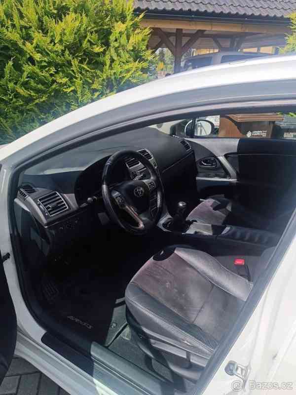 Toyota Avensis 2,0   D-4D, TOP stav, 117 kW - foto 6