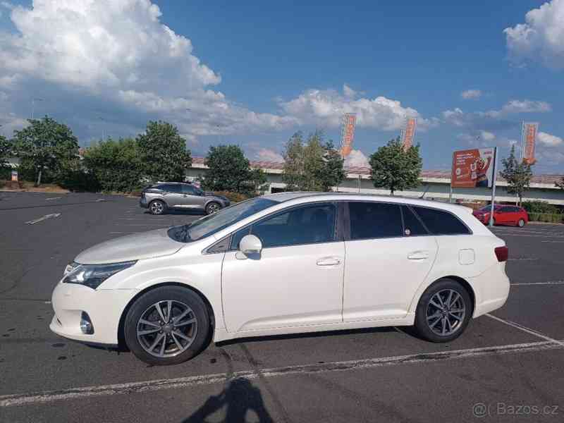 Toyota Avensis 2,0   D-4D, TOP stav, 117 kW - foto 2