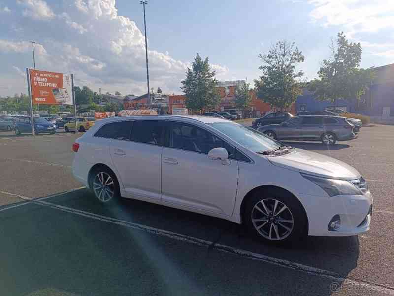 Toyota Avensis 2,0   D-4D, TOP stav, 117 kW - foto 4
