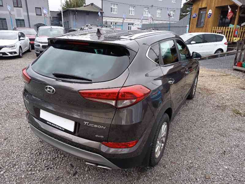HYUNDAI Tucson 2,0CRDi 4X4 Style ČR 1. maj DPH - foto 8