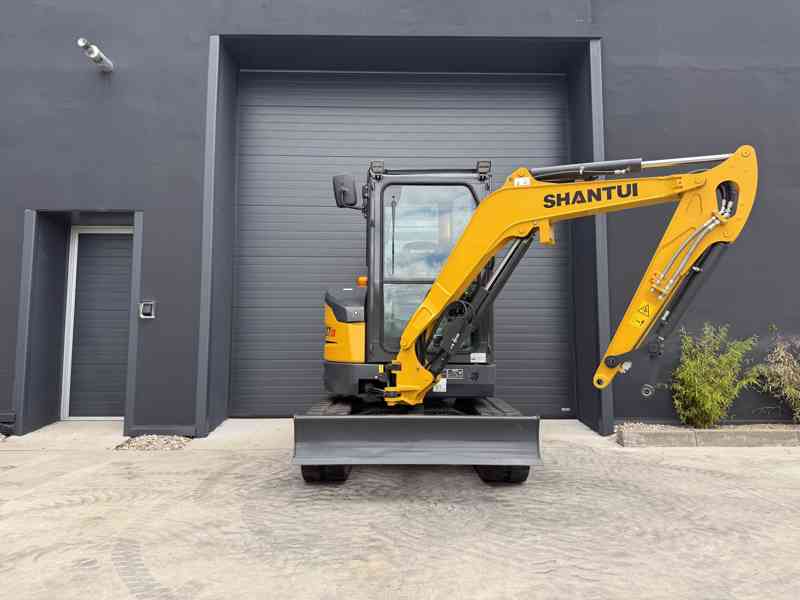 MinIbagr Shantui SE27SR – výkonný, kompaktní a efektivní - foto 6