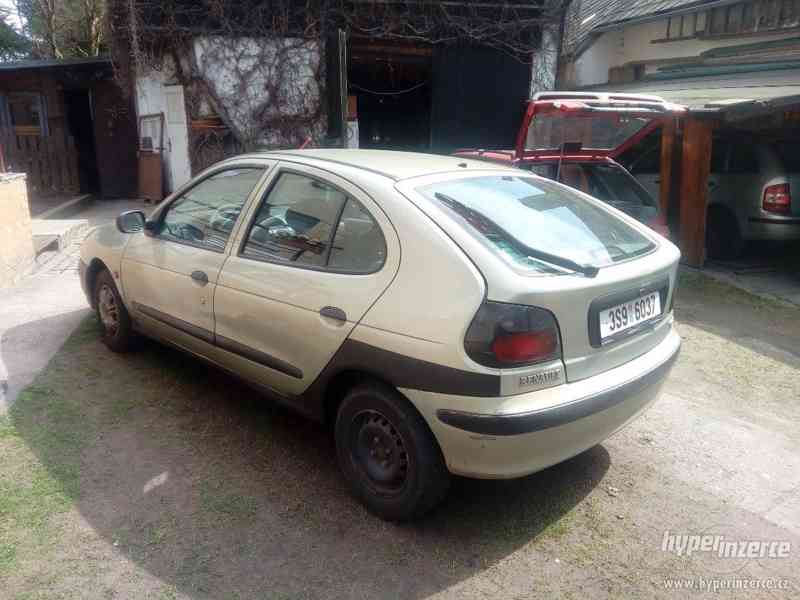 Renault Megane 1,6 - foto 2