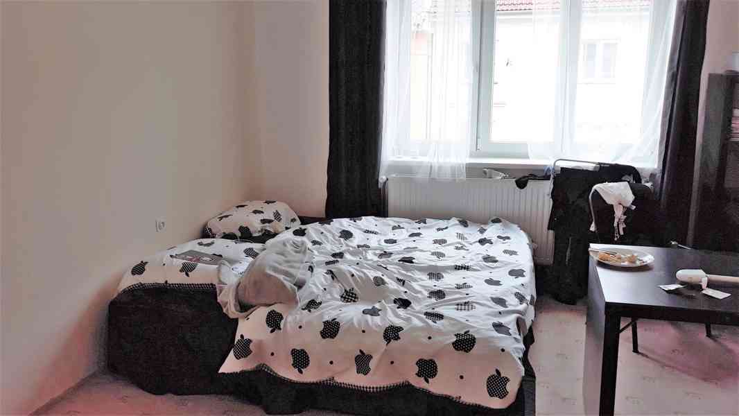 1 STUDENTKA, 2.lůž. pok. v 2+1, centrum, zařízeno - foto 2