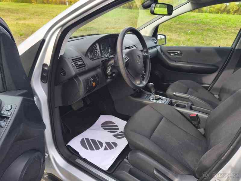 Mercedes-Benz Třídy A 2,0   2010 A160 cdi automat W169 - foto 16