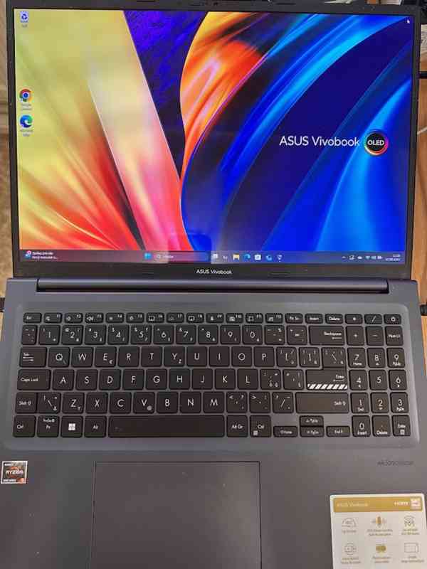 ASUS Vivobook s OLED displejem - rozlišení obrazovky 4K - foto 6