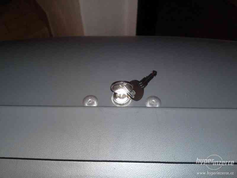 Střešní autobox - foto 4