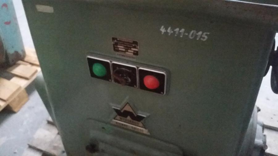 Automatický podtáčecí soustruh na odvalovací frézy 124  - foto 7