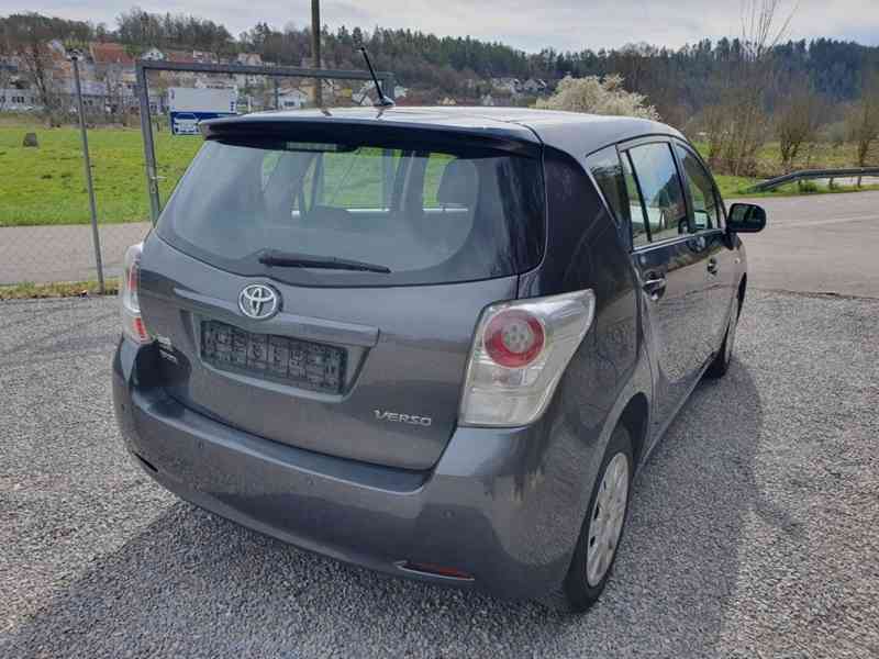 Toyota Verso 1.6 i benzín 97kw - foto 7