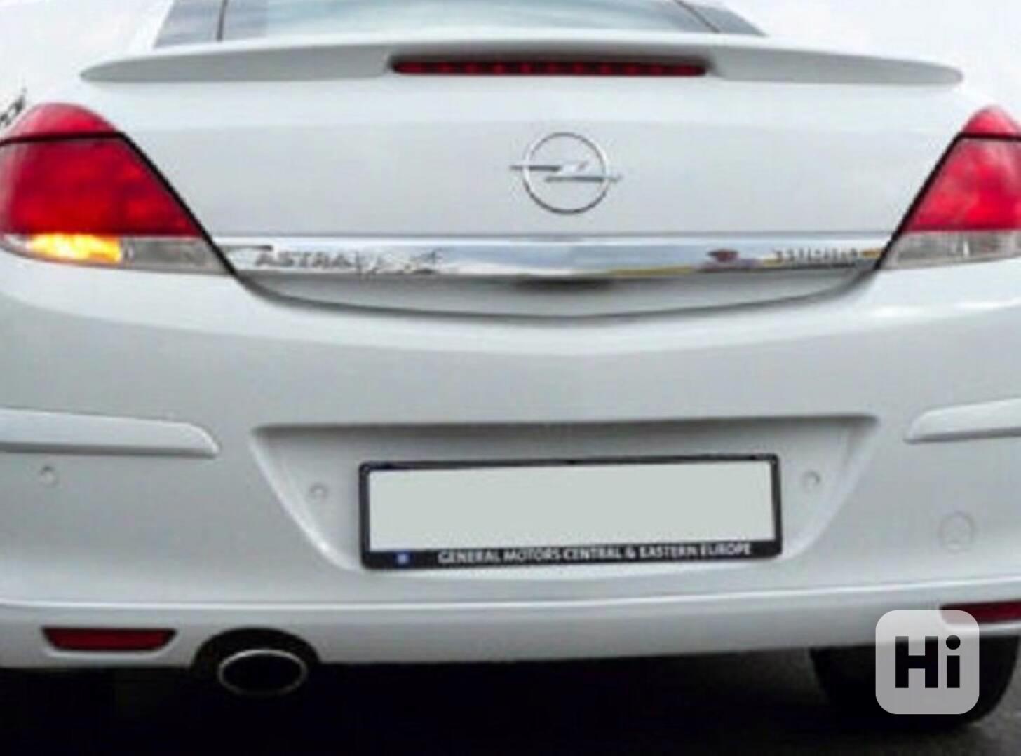 Zadni spoiler naraznik Opel Astra H Twin top - foto 1