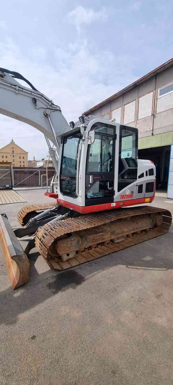 Rypadlo Takeuchi TB2150R 16t - foto 14