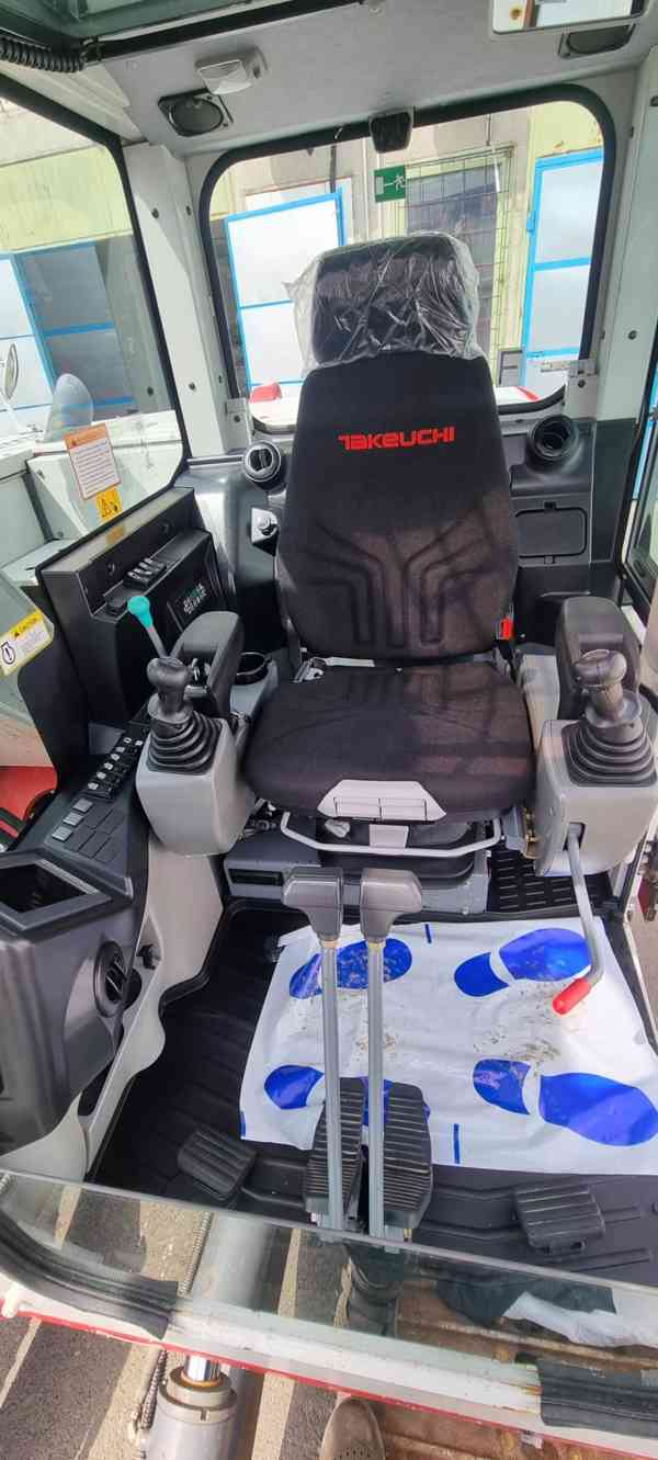 Rypadlo Takeuchi TB2150R 16t - foto 9