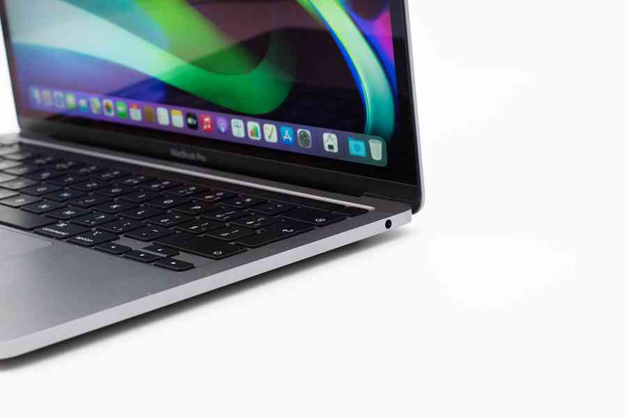 MacBook Pro 13" 2020 M1 Space Gray + Záruka! - foto 3