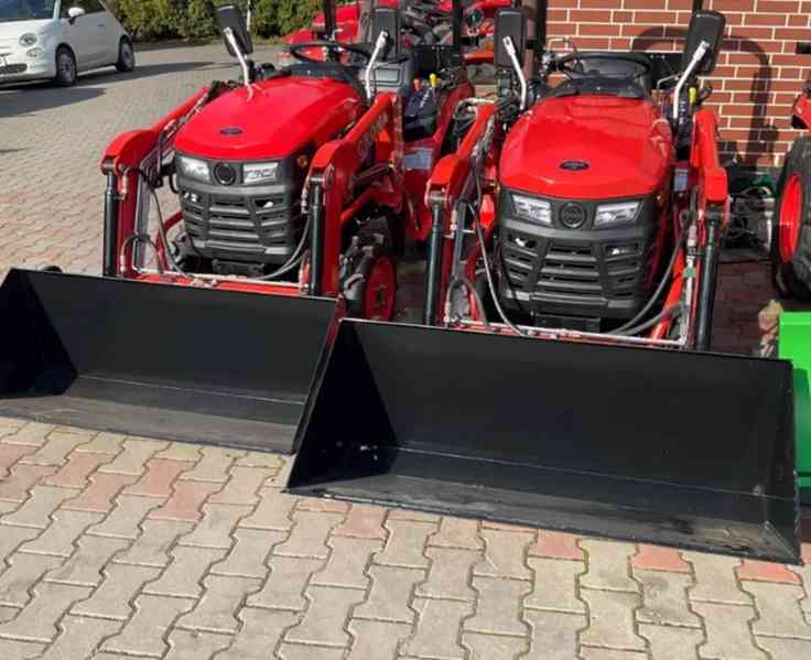 Traktor s čelním nakladačem, CRONA CR254, na SPZ - foto 3