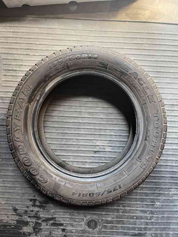 Kolo a pneu 165/70 R13, 175/60 R14 kusové, rezerva (Felicia) - foto 8