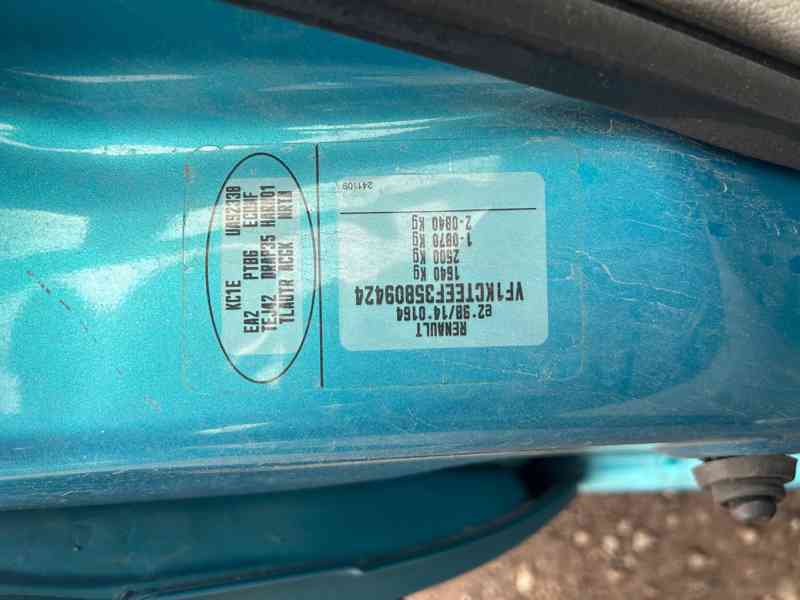 Renault Kangoo 1,5 DCI K9K 50KW prodám díly z vozu - foto 7