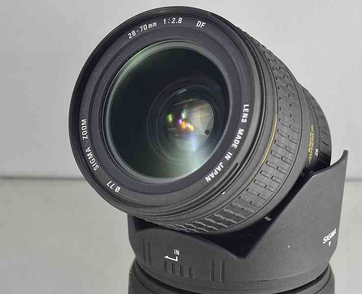 pro Nikon - Sigma DG 28-70mmD F/2.8 EX ASPHERICAL - foto 4