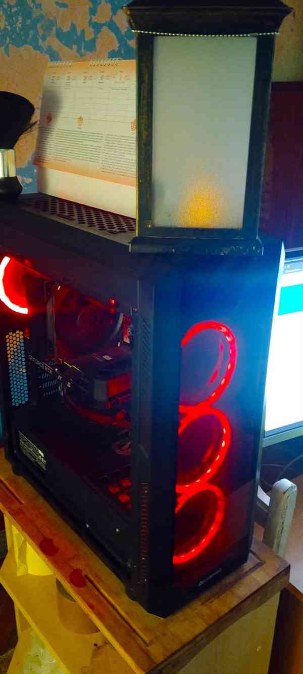 Mimořádná vysoce výkonná herní PC sestava - foto 5