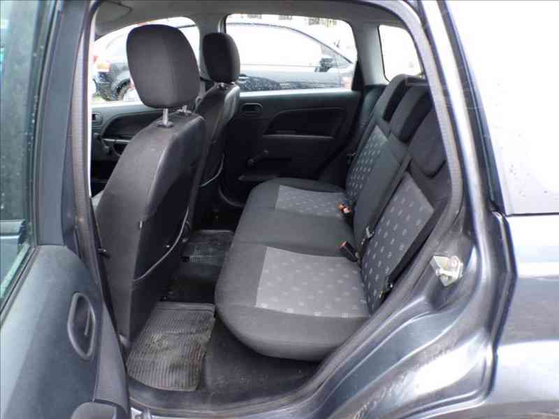 Ford Fiesta 1,3 i KLIMATIZACE - foto 9