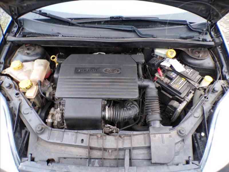 Ford Fiesta 1,3 i KLIMATIZACE - foto 13
