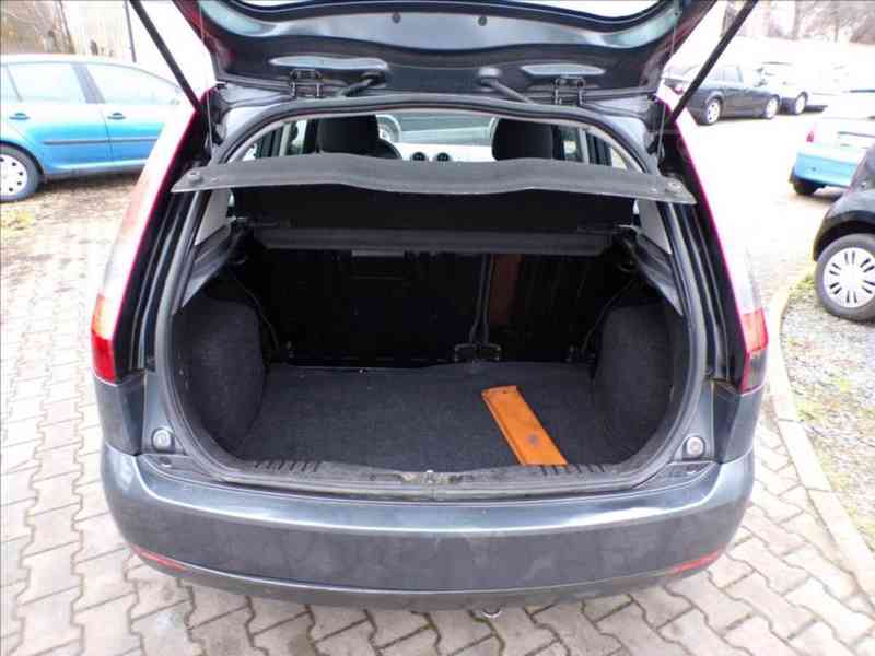 Ford Fiesta 1,3 i KLIMATIZACE - foto 10