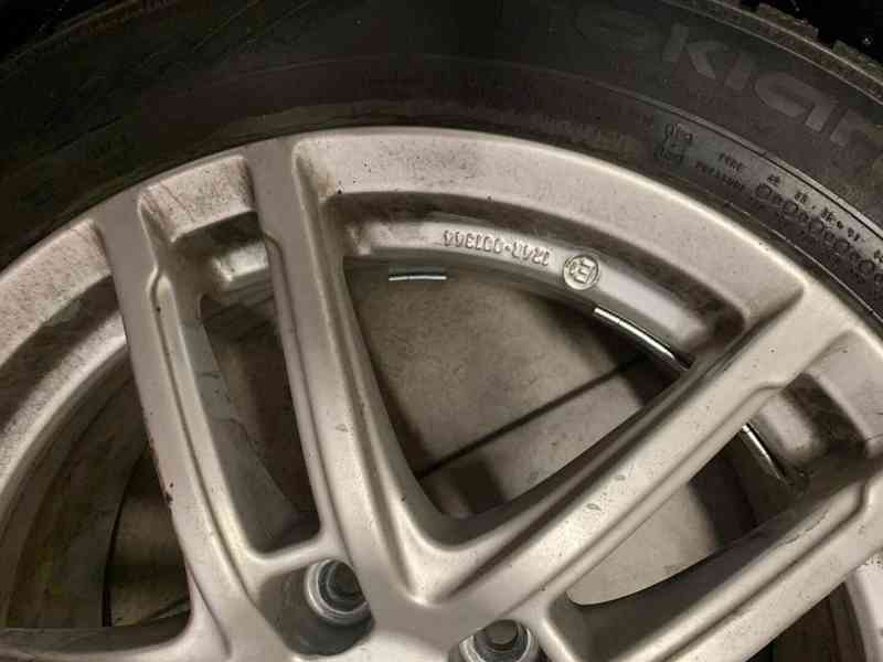 Obutá Alu kola zimní pneu vč. ventilků 17' - foto 3