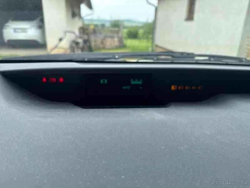 Toyota Prius 1,5 r.v.2007 - foto 21