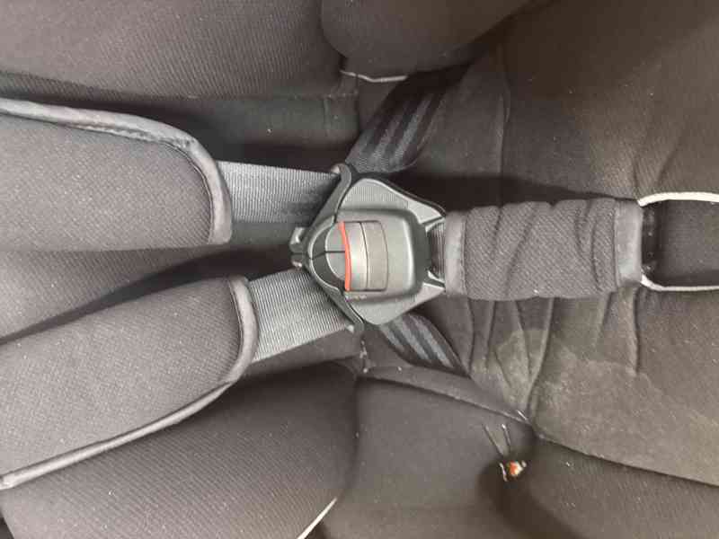 Autosedačka - foto 3