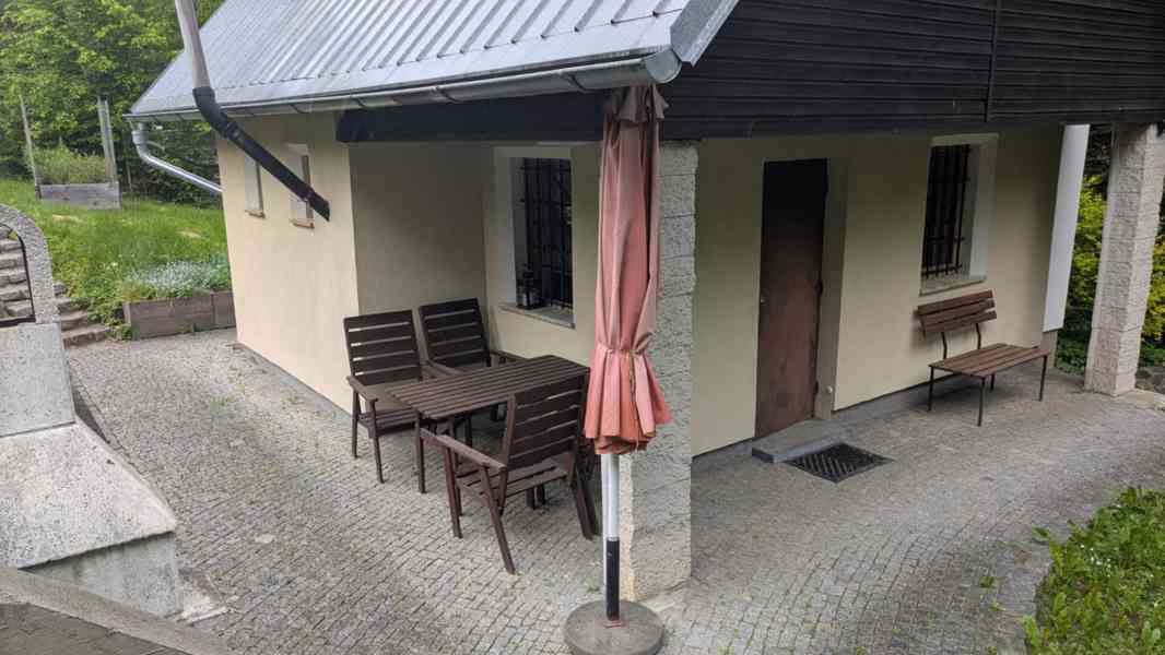 Chata v Mirošovicích u Prahy, 53 m2, pozemek 1023 m2  - foto 9