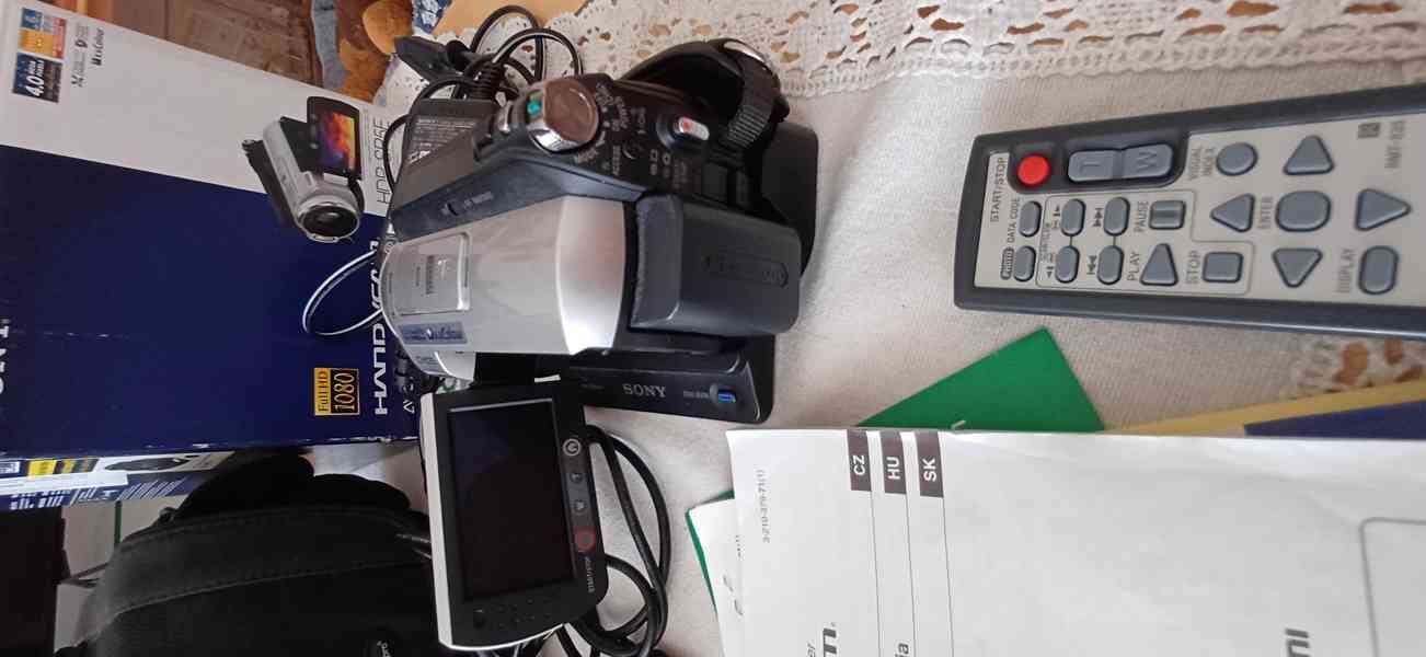 Digitální kamera Sony HDR-SR5E, 40GB  HDD - foto 4