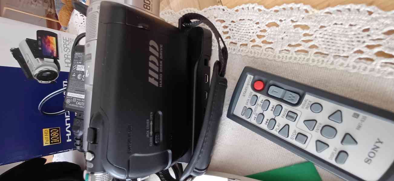 Digitální kamera Sony HDR-SR5E, 40GB  HDD - foto 2