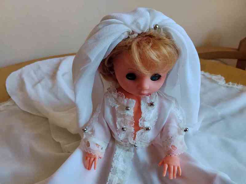 Retro panenka NEVĚSTA na svatební auto - foto 6