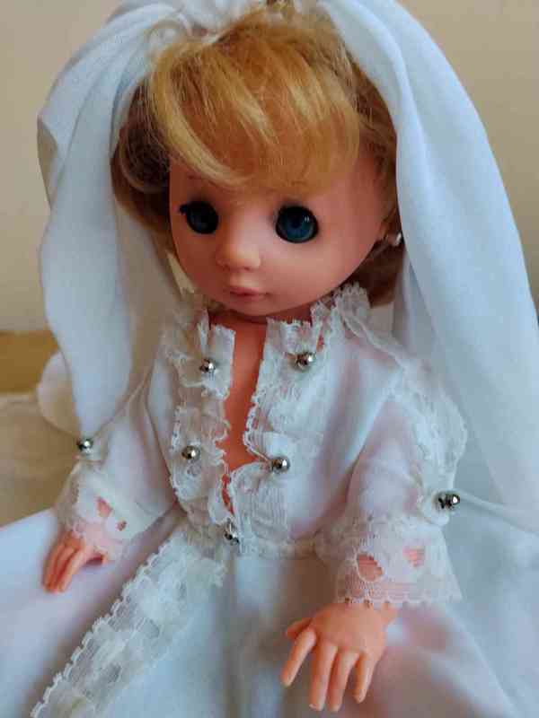 Retro panenka NEVĚSTA na svatební auto - foto 4