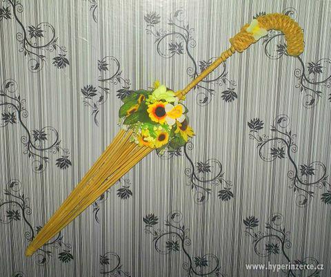 Dekorace deštník se slunečnicemi - foto 3