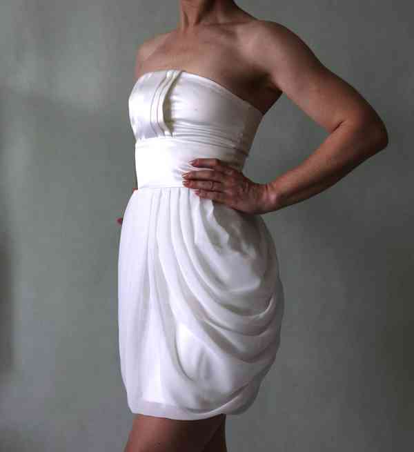 Bílé korzetové šaty - satén a šifon I LOVE LINK vel.32 - foto 6