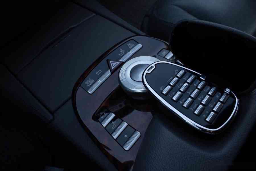 Mercedes-Benz S trieda Sedan - foto 11