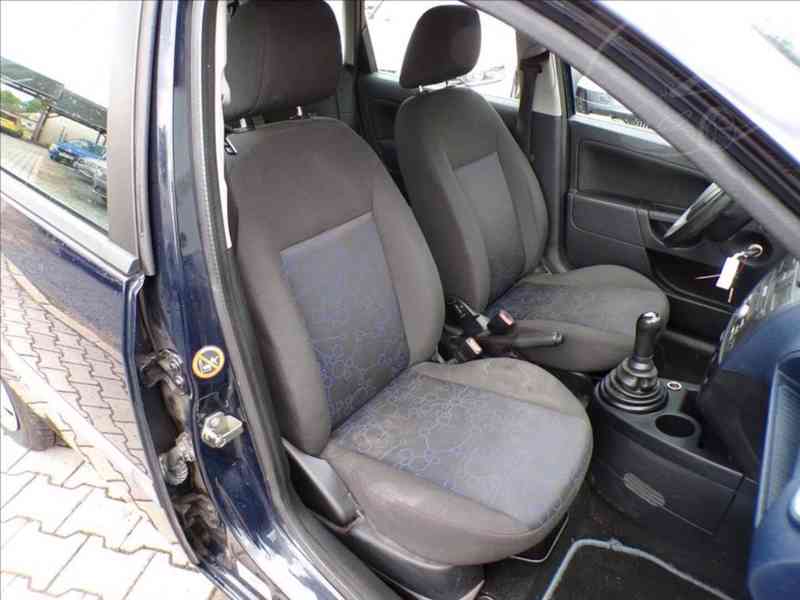 Ford Fiesta 1,3 i 1.MAJITEL,KLIMATIZACE - foto 14
