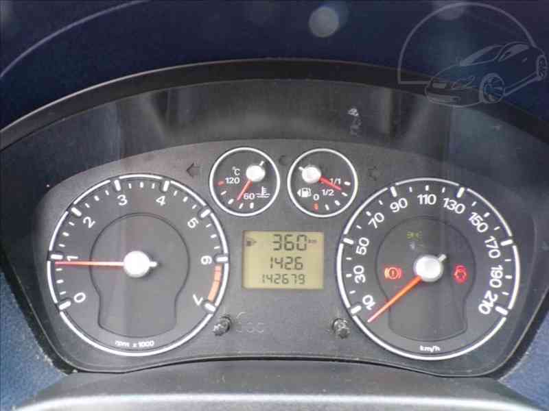 Ford Fiesta 1,3 i 1.MAJITEL,KLIMATIZACE - foto 6