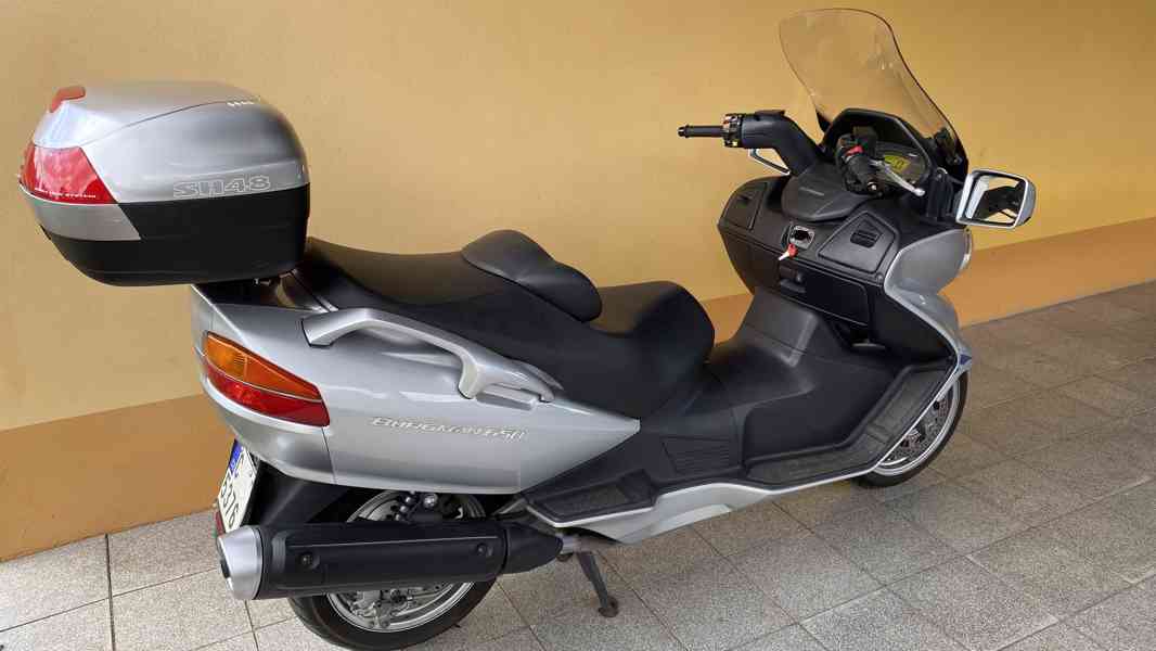 Suzuki Burgman AN 650 / zánovní pneu / orig.stav - foto 4