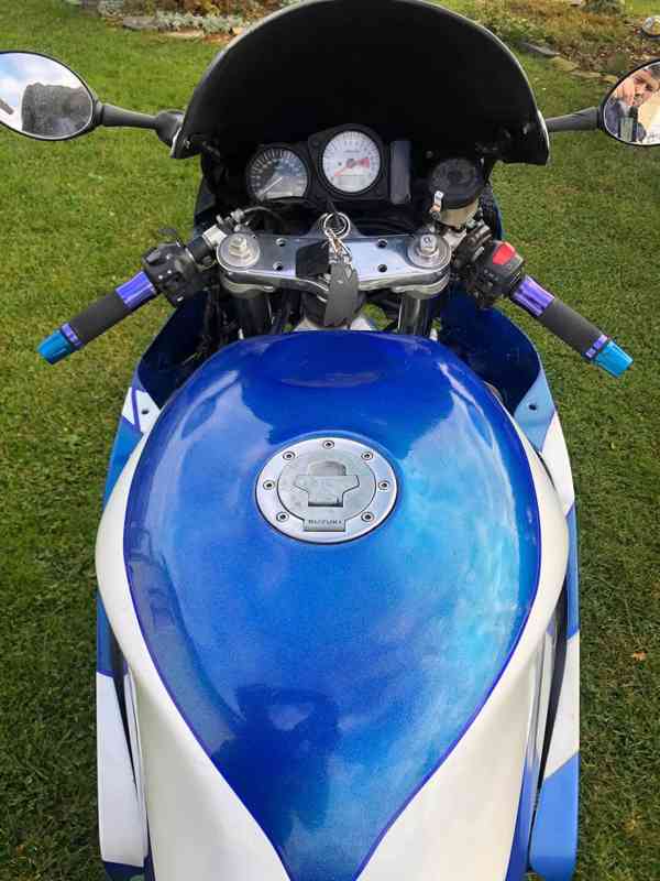 Suzuki GSX-R 600 srad - foto 4