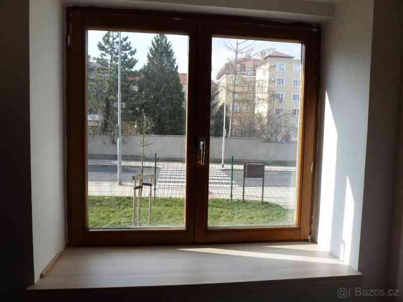 Hledám natěrače dřevěných oken -Most - foto 2