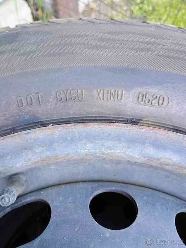 Citroën Berlingo Letní pneu 205/65 R15 + disky - foto 5